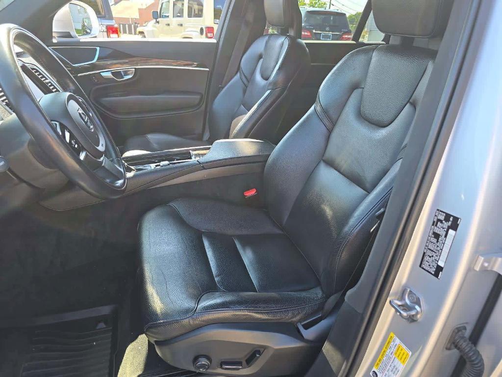 used 2018 Volvo XC90 car, priced at $18,350
