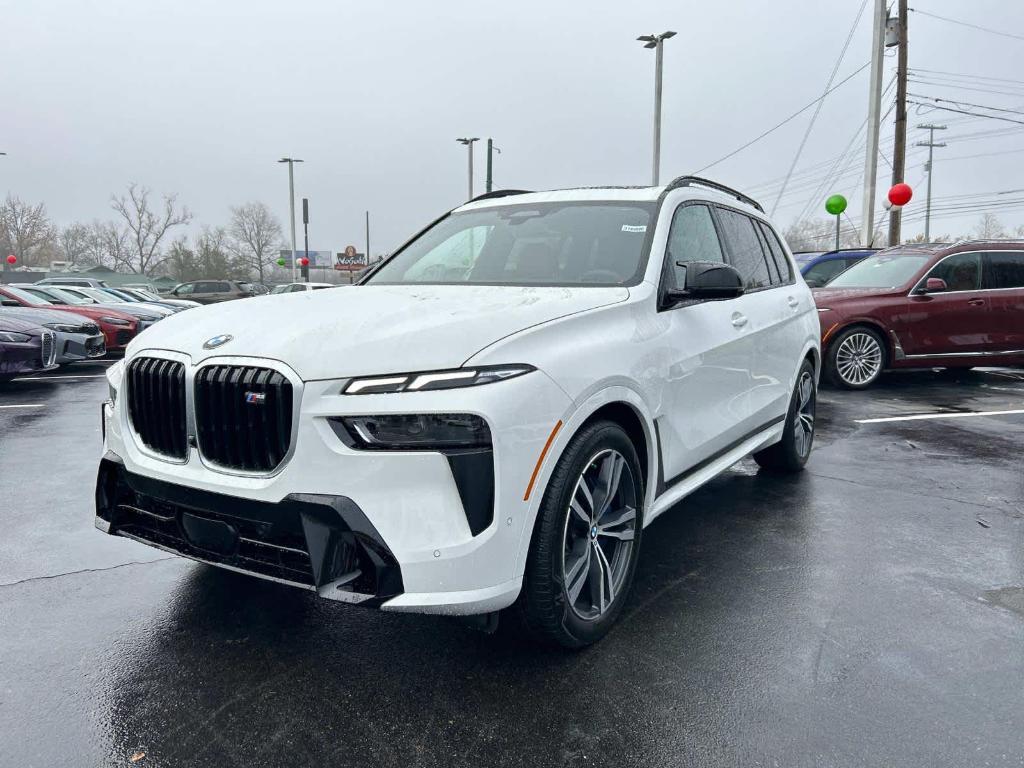 new 2025 BMW X7 car, priced at $118,325