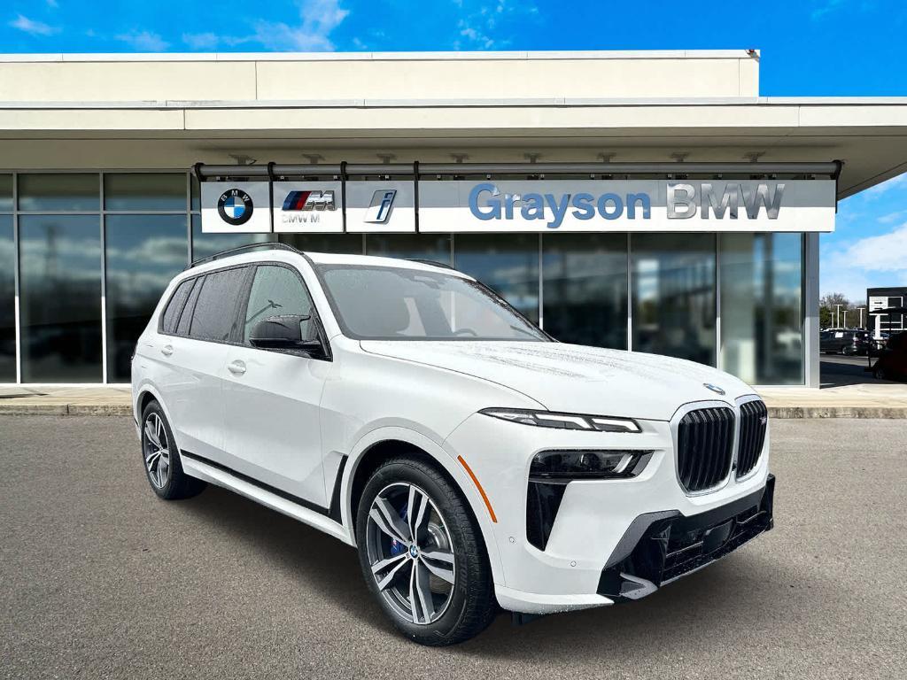 new 2025 BMW X7 car, priced at $118,325