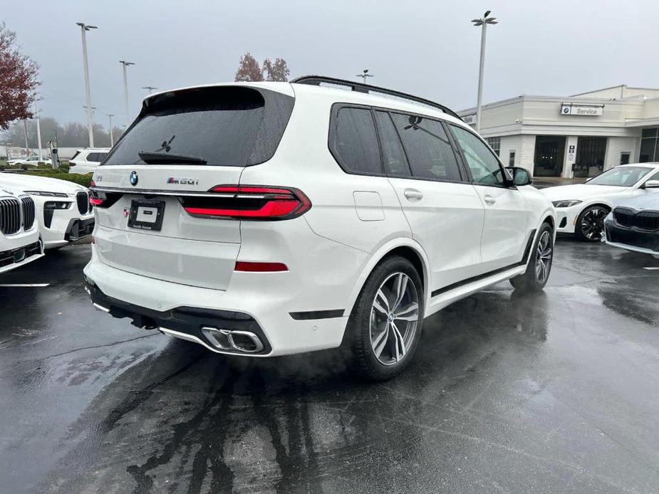 new 2025 BMW X7 car, priced at $118,325