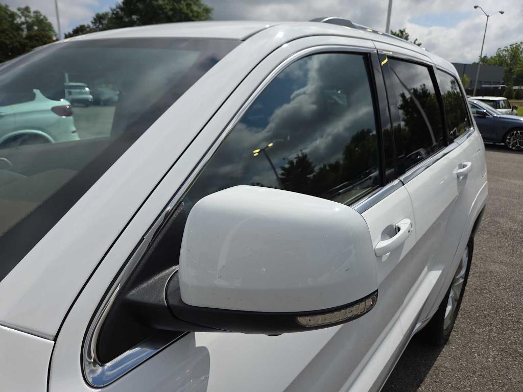 used 2015 Jeep Grand Cherokee car, priced at $15,995