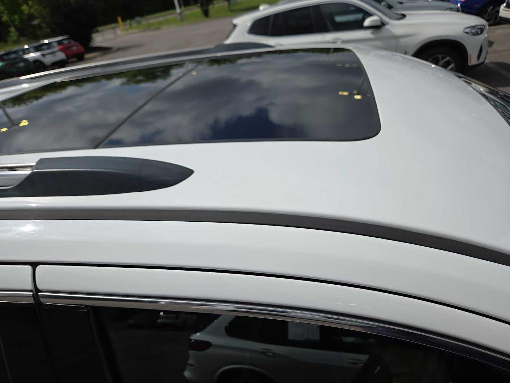 used 2015 Jeep Grand Cherokee car, priced at $15,995