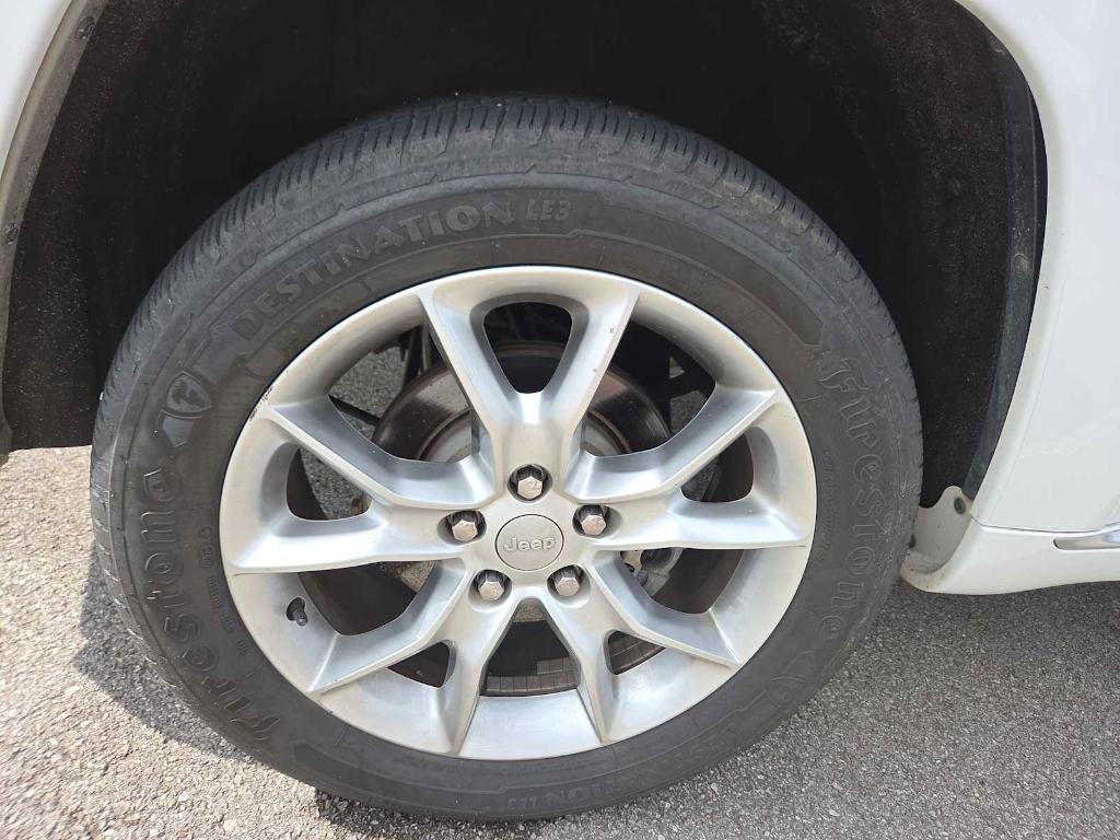 used 2015 Jeep Grand Cherokee car, priced at $15,995