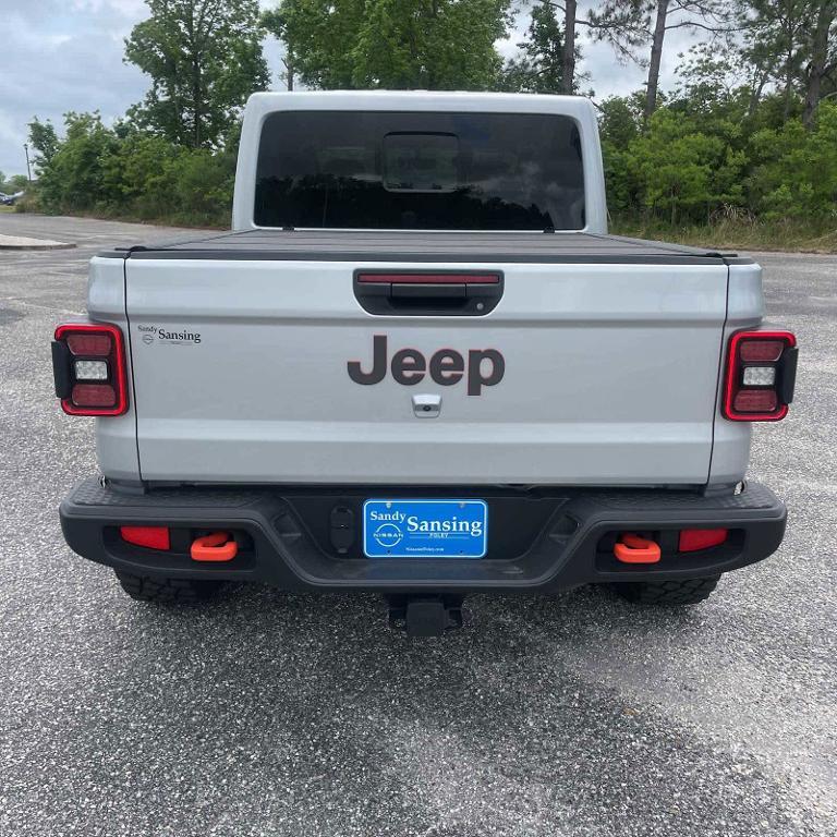 used 2023 Jeep Gladiator car, priced at $44,471