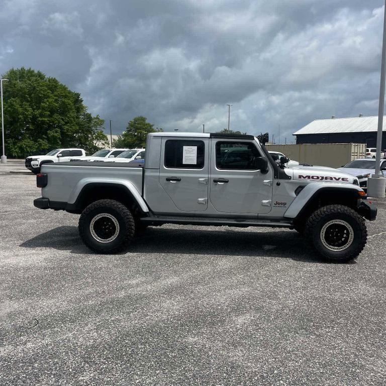 used 2023 Jeep Gladiator car, priced at $44,471