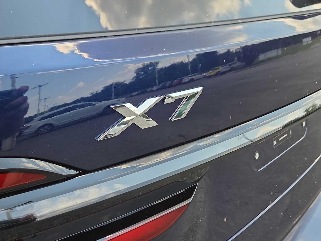 new 2026 BMW X7 car, priced at $101,255