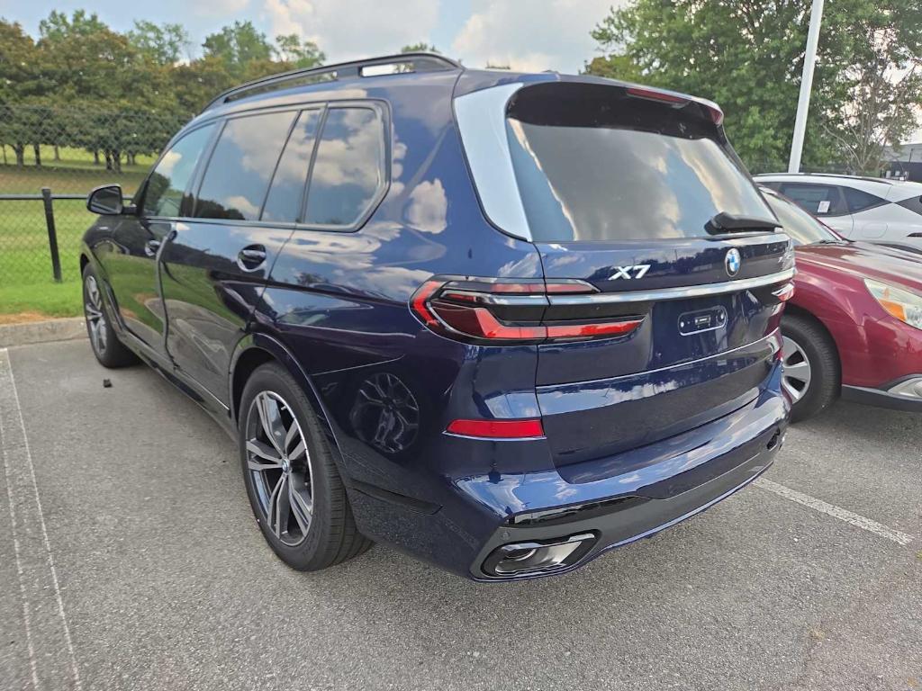 new 2026 BMW X7 car, priced at $101,255