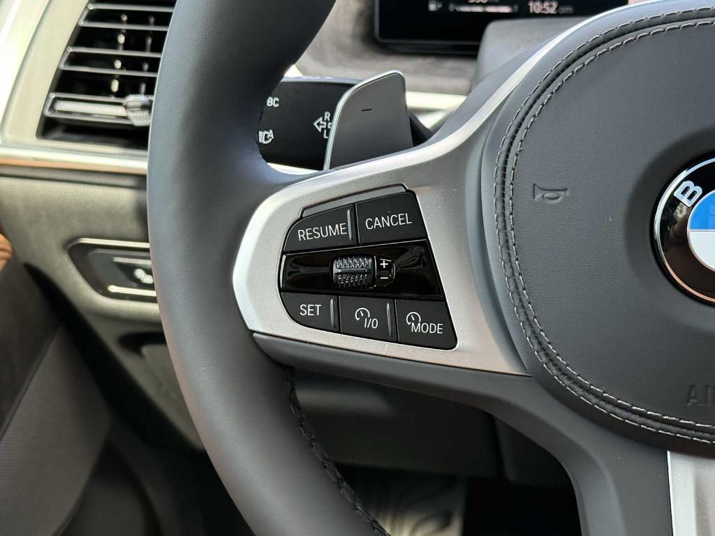 new 2026 BMW X7 car, priced at $101,255