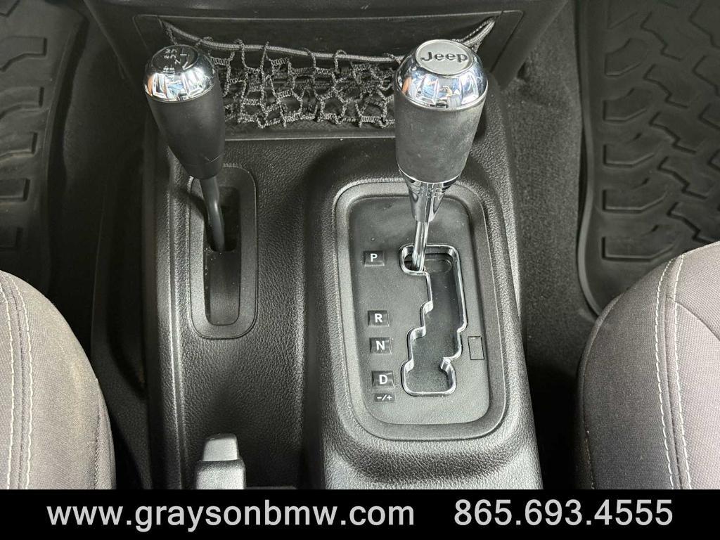 used 2015 Jeep Wrangler Unlimited car, priced at $21,585