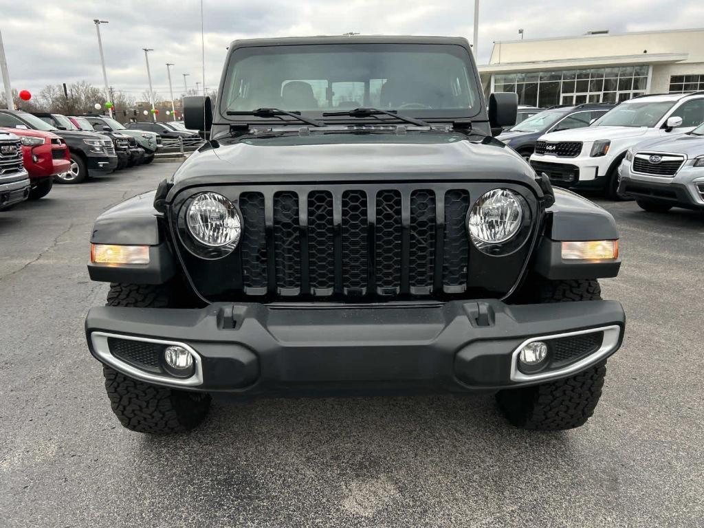 used 2021 Jeep Gladiator car, priced at $27,345