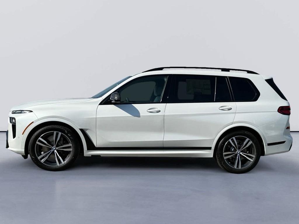 new 2025 BMW X7 car