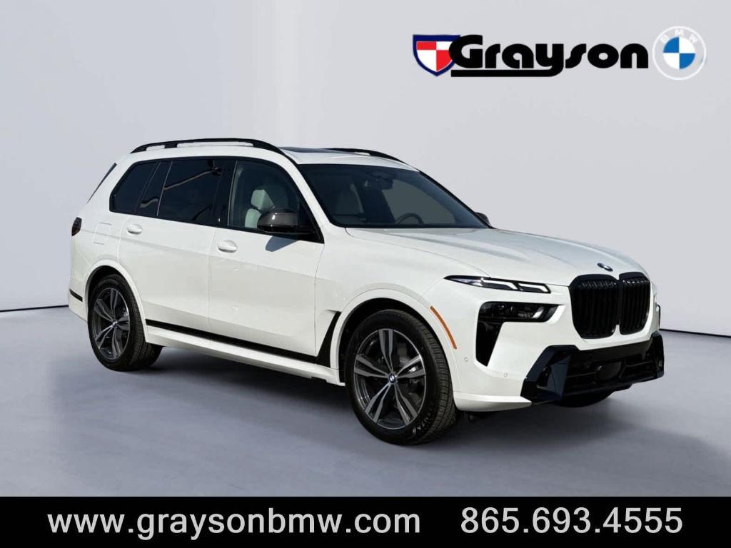 new 2025 BMW X7 car