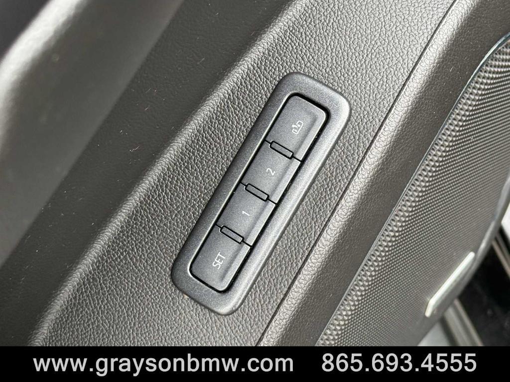 used 2019 GMC Yukon XL car, priced at $28,990
