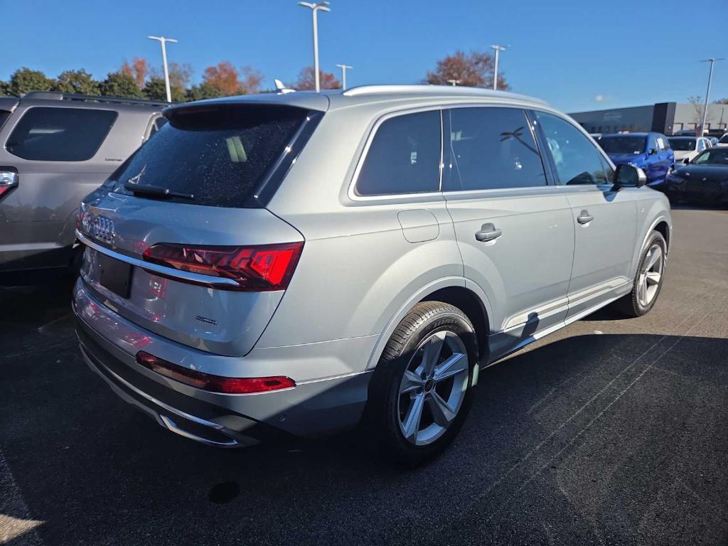 used 2024 Audi Q7 car, priced at $44,457