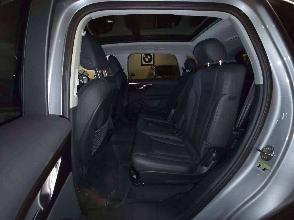 used 2024 Audi Q7 car, priced at $44,457