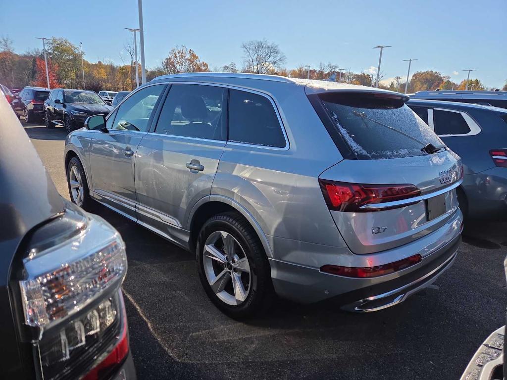 used 2024 Audi Q7 car, priced at $44,457