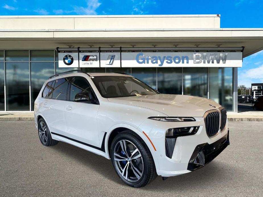 new 2025 BMW X7 car, priced at $118,260