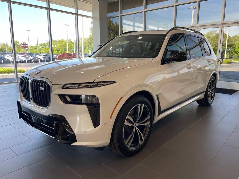 new 2025 BMW X7 car, priced at $118,260