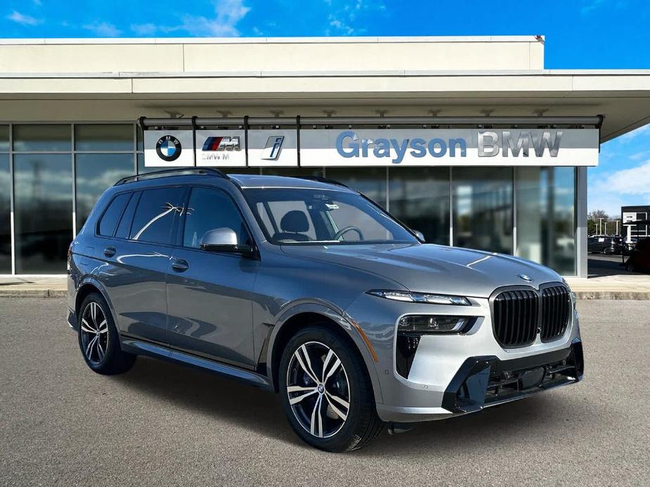 new 2025 BMW X7 car, priced at $99,490