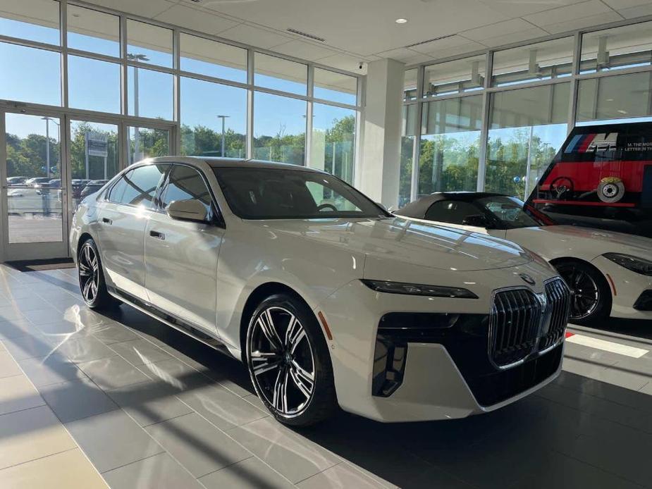 new 2024 BMW 760 car, priced at $146,615
