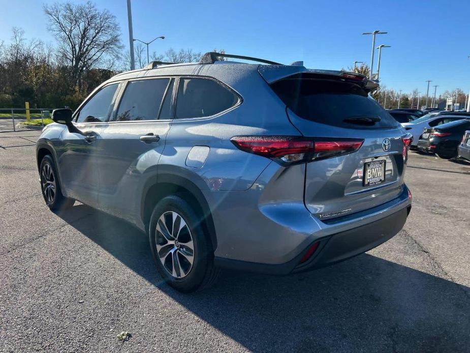 used 2021 Toyota Highlander car, priced at $36,995