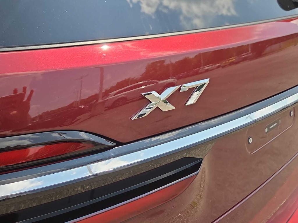 new 2026 BMW X7 car, priced at $93,105