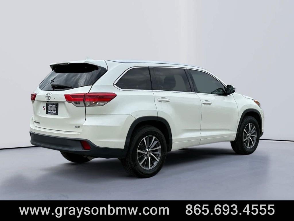 used 2017 Toyota Highlander car, priced at $24,995