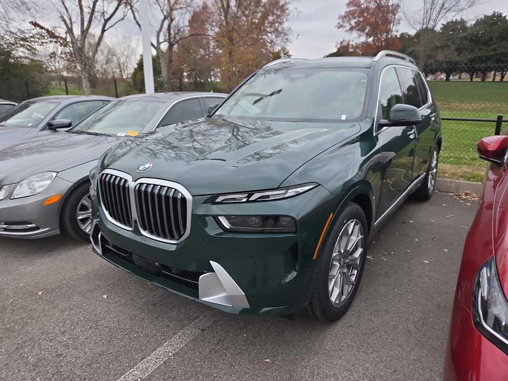 new 2026 BMW X7 car, priced at $102,325