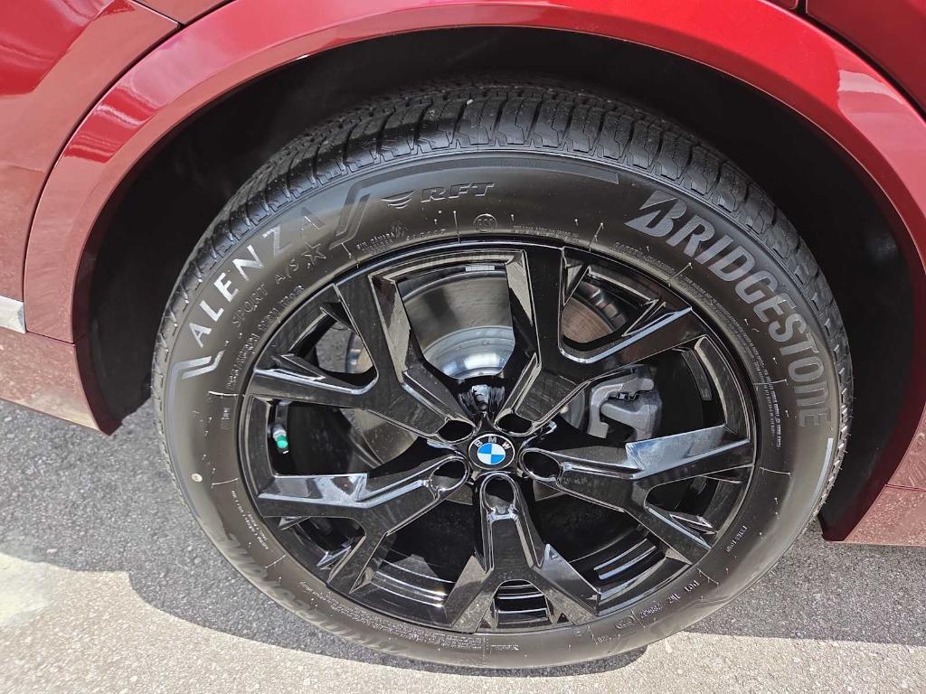 new 2026 BMW X7 car, priced at $92,955