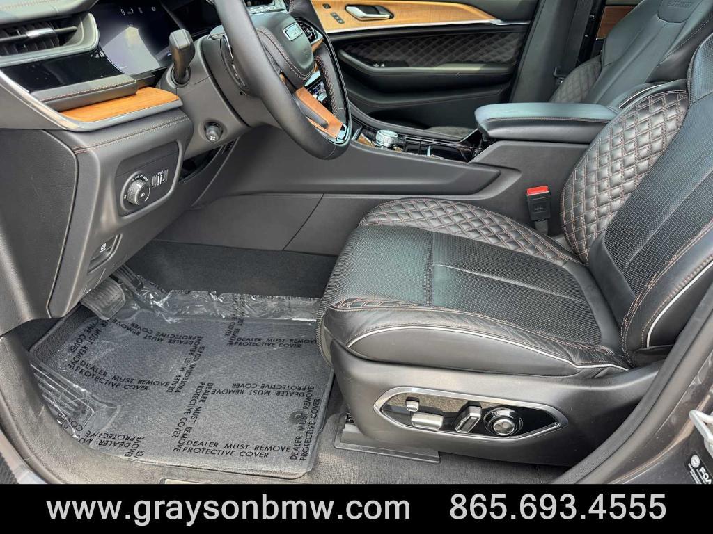 used 2023 Jeep Grand Cherokee car, priced at $45,995