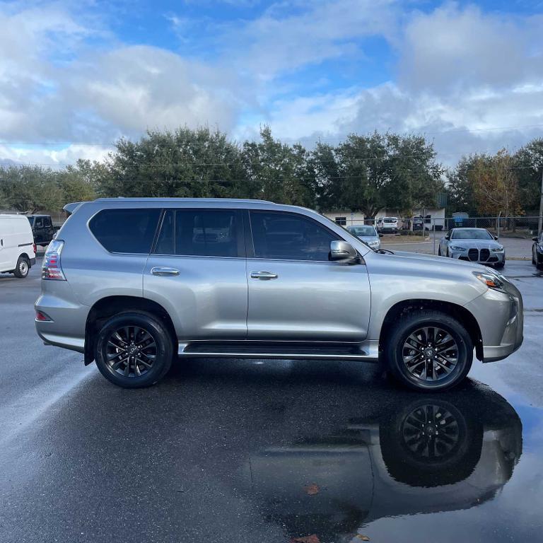 used 2022 Lexus GX 460 car, priced at $51,509