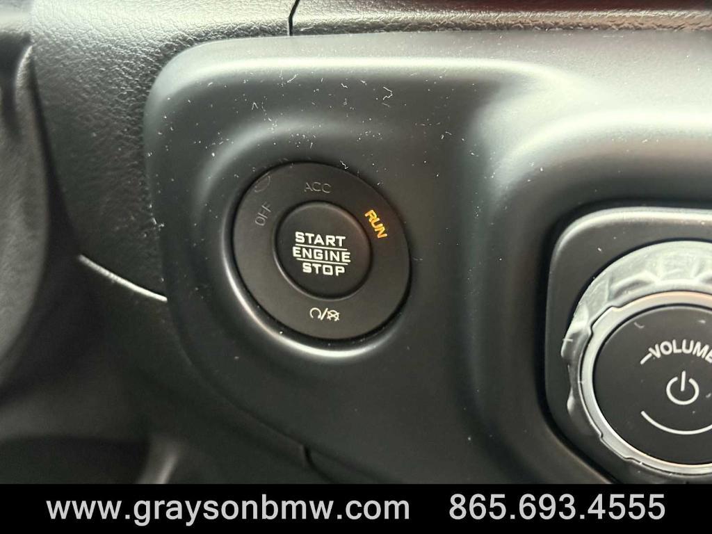 used 2019 Jeep Wrangler Unlimited car, priced at $32,995
