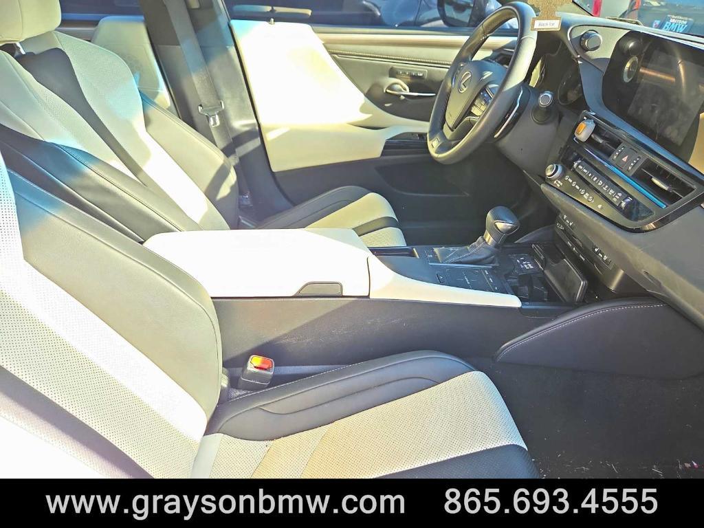 used 2022 Lexus ES 350 car, priced at $31,247