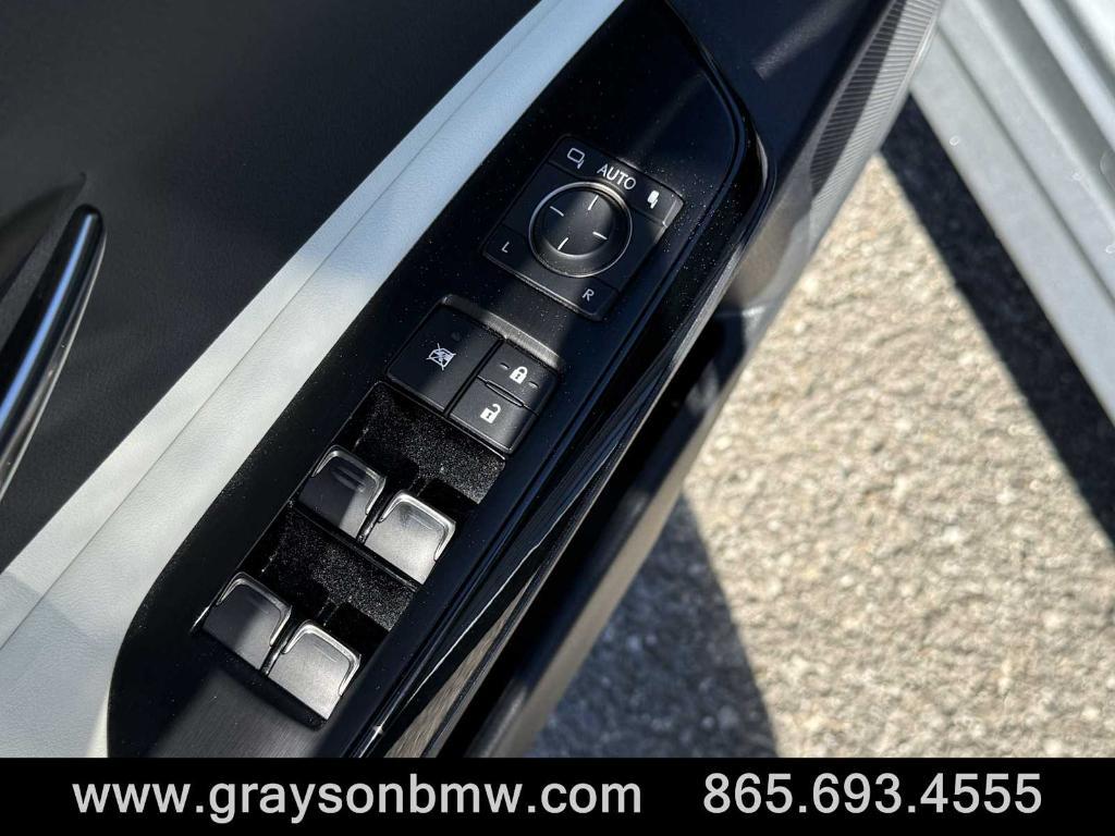 used 2022 Lexus ES 350 car, priced at $31,247