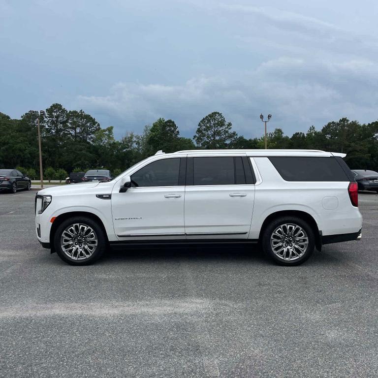 used 2023 GMC Yukon XL car, priced at $82,995