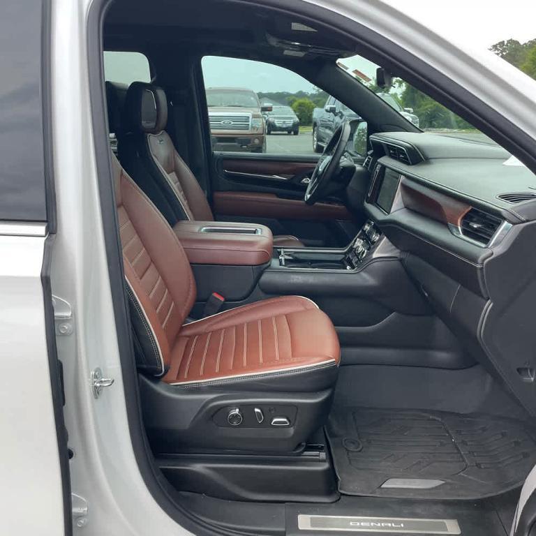used 2023 GMC Yukon XL car, priced at $82,995