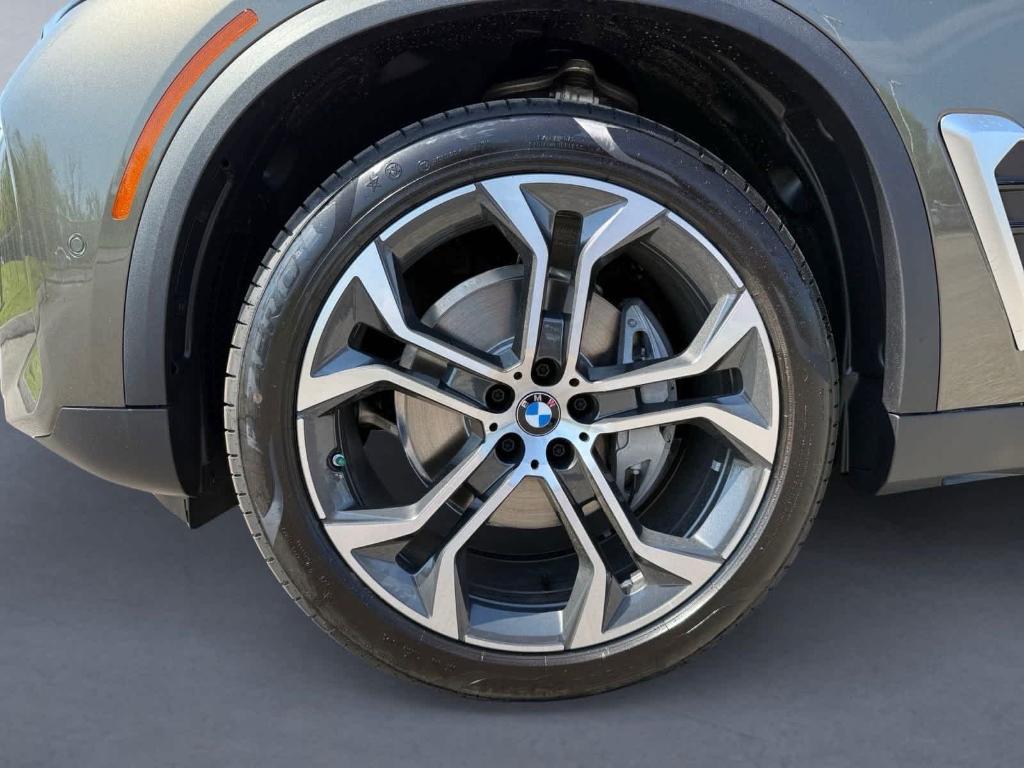 new 2025 BMW X5 car, priced at $75,260