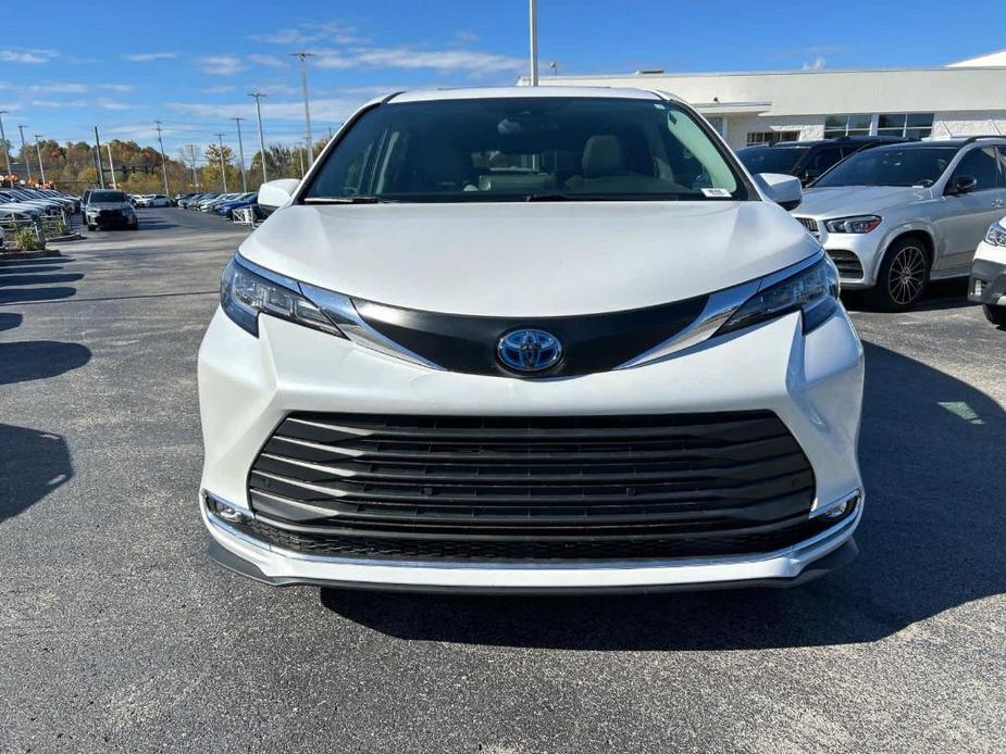 used 2023 Toyota Sienna car, priced at $46,707