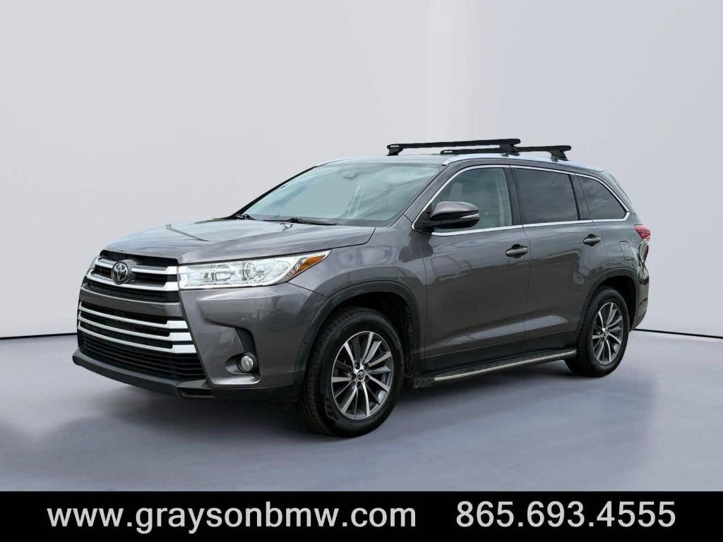 used 2019 Toyota Highlander car, priced at $26,364