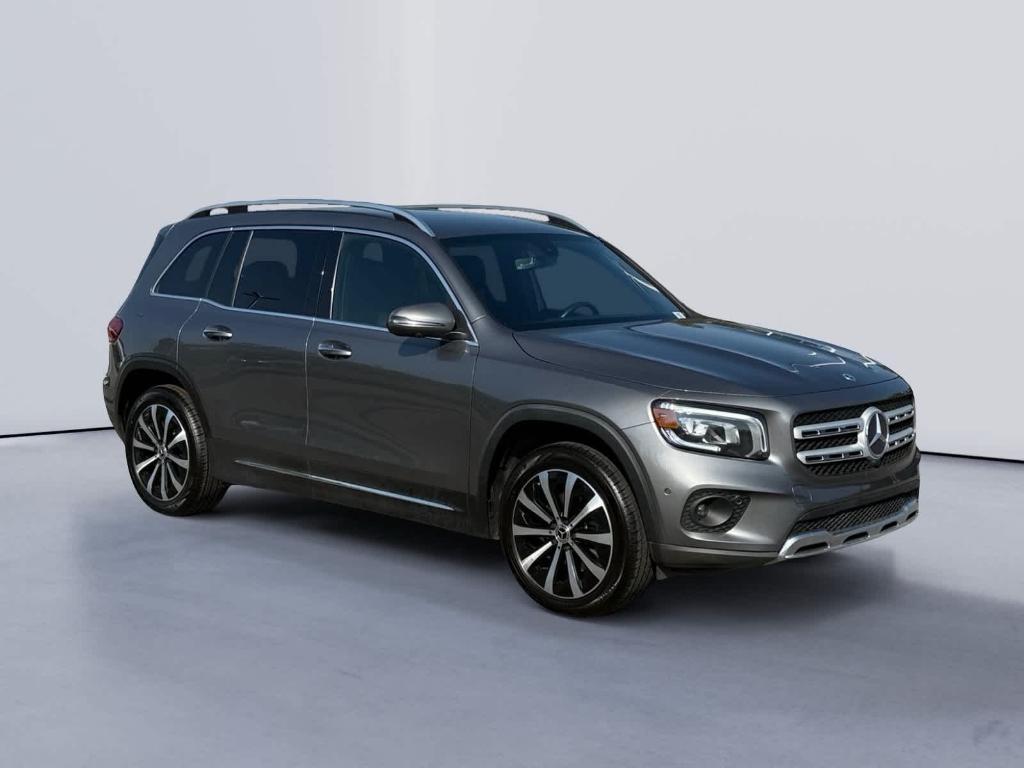 used 2022 Mercedes-Benz GLB 250 car, priced at $23,636