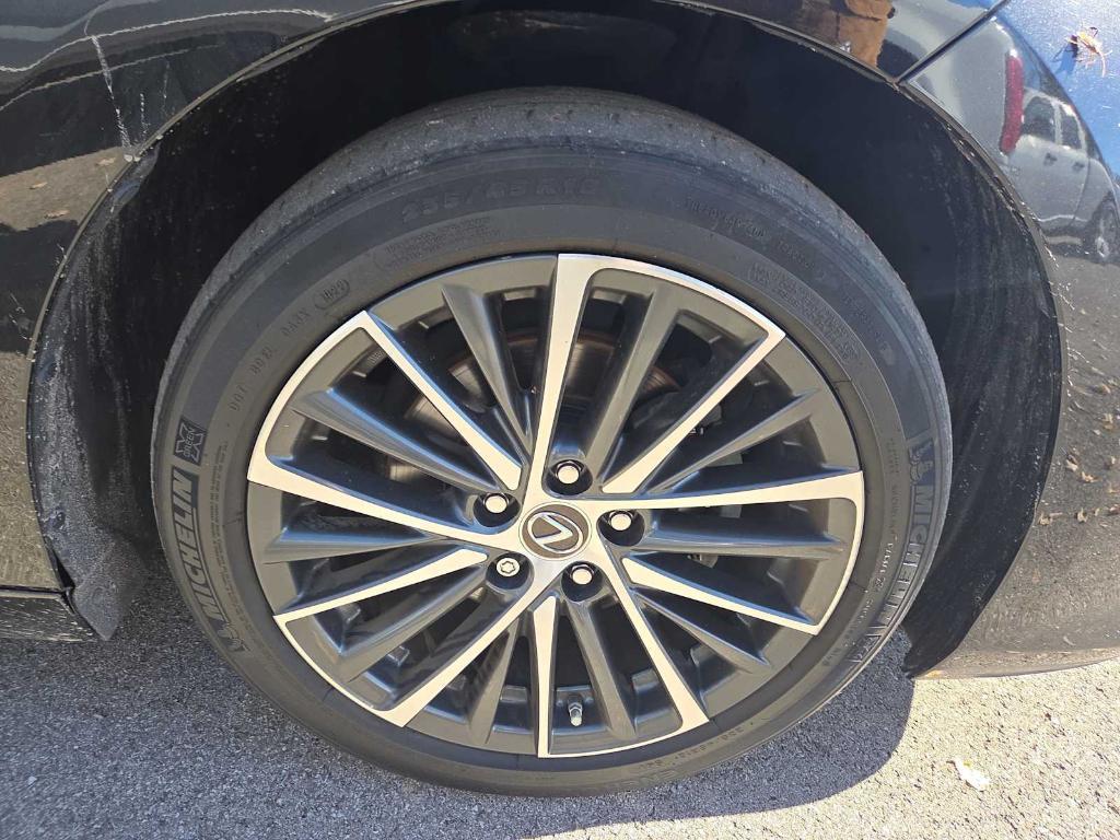 used 2022 Lexus ES 350 car, priced at $30,989