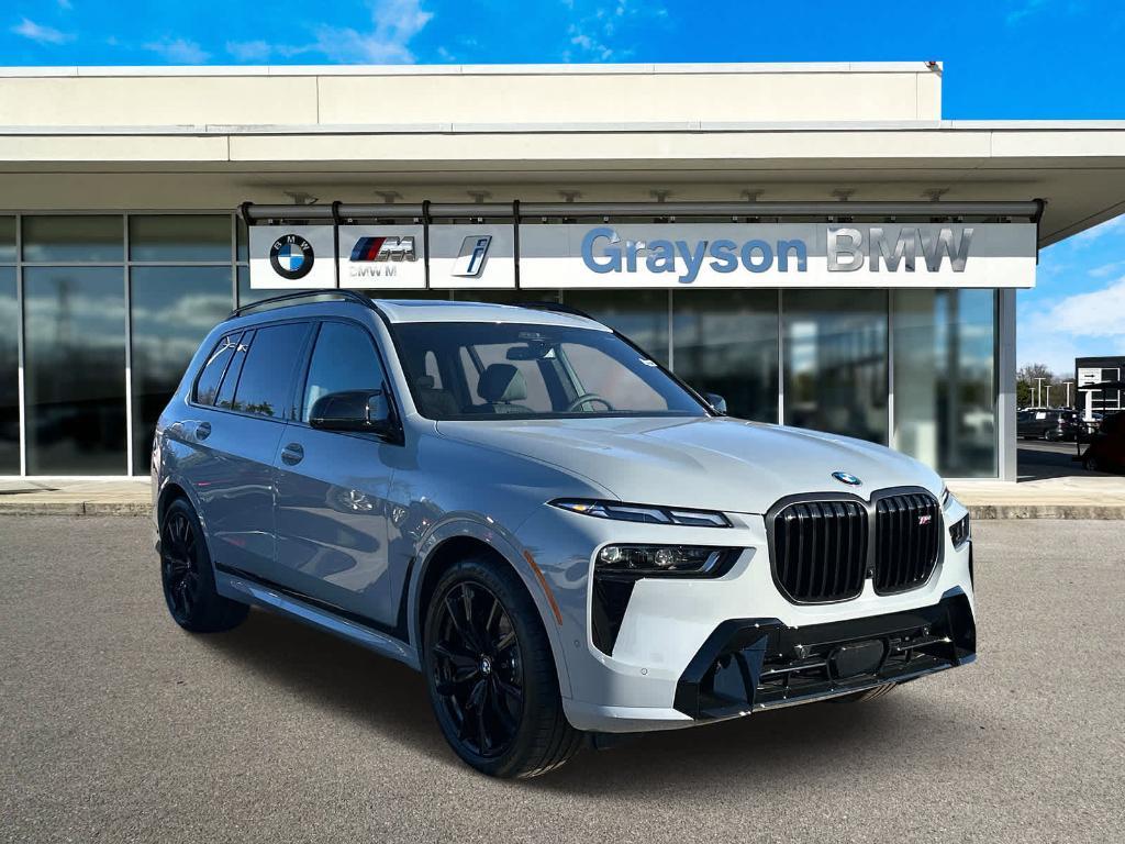 new 2025 BMW X7 car, priced at $118,575