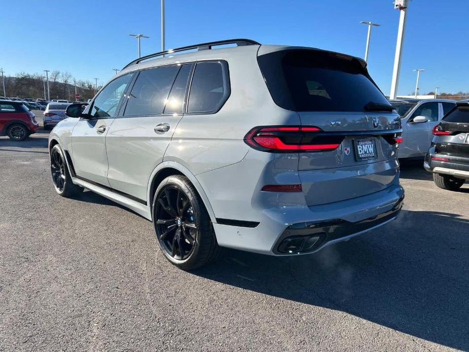 new 2025 BMW X7 car, priced at $118,575