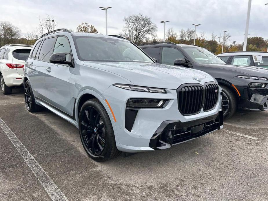 new 2025 BMW X7 car, priced at $118,575