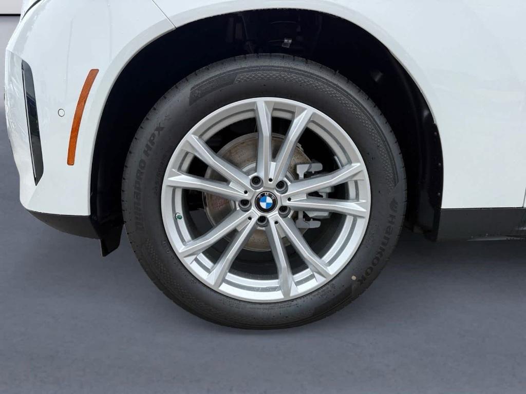 new 2025 BMW X3 car, priced at $56,725