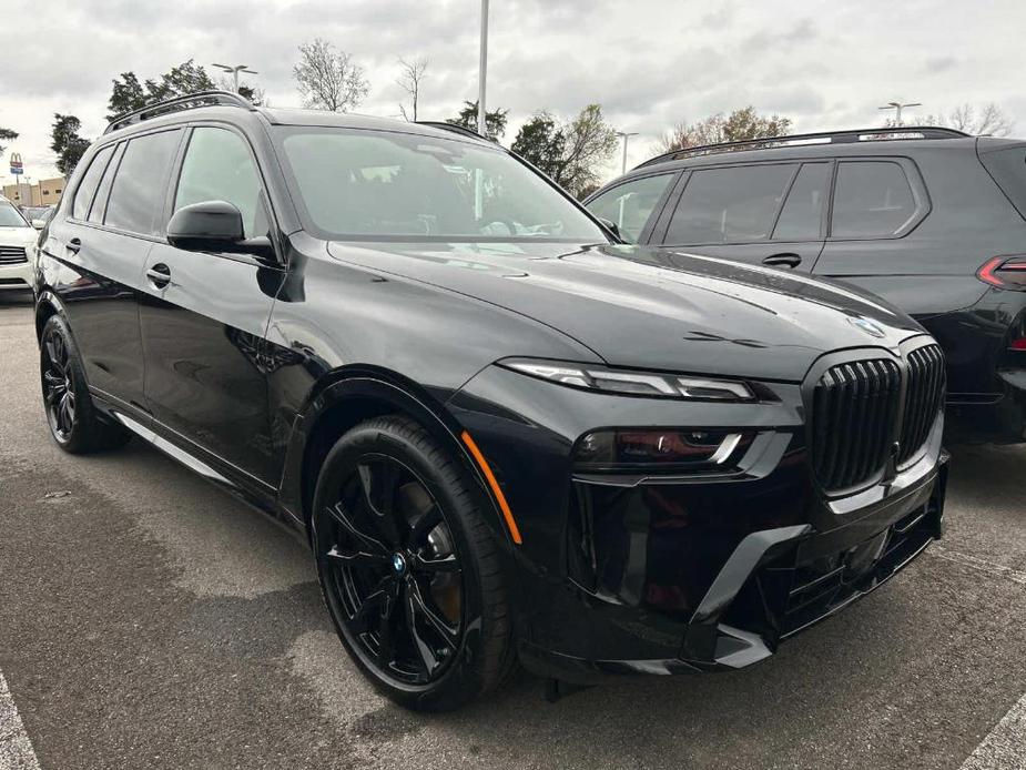 new 2025 BMW X7 car, priced at $99,095