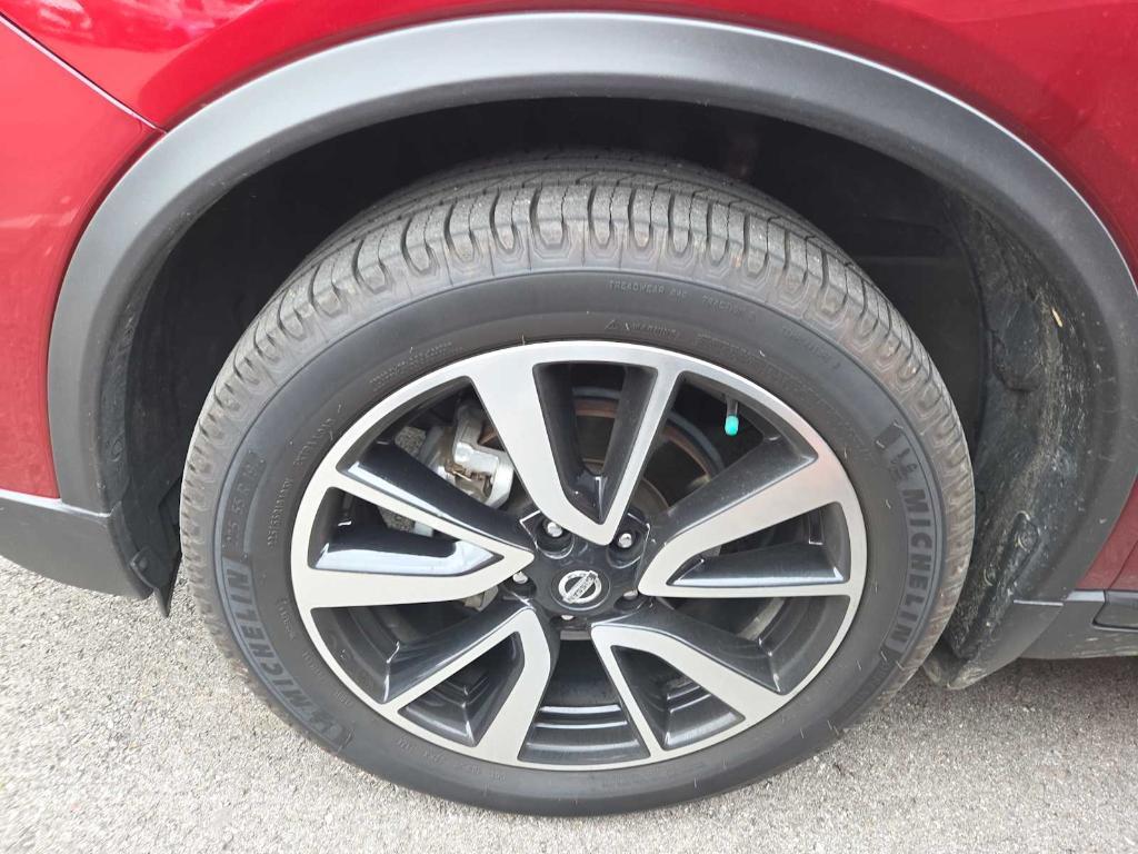 used 2020 Nissan Rogue car, priced at $21,995