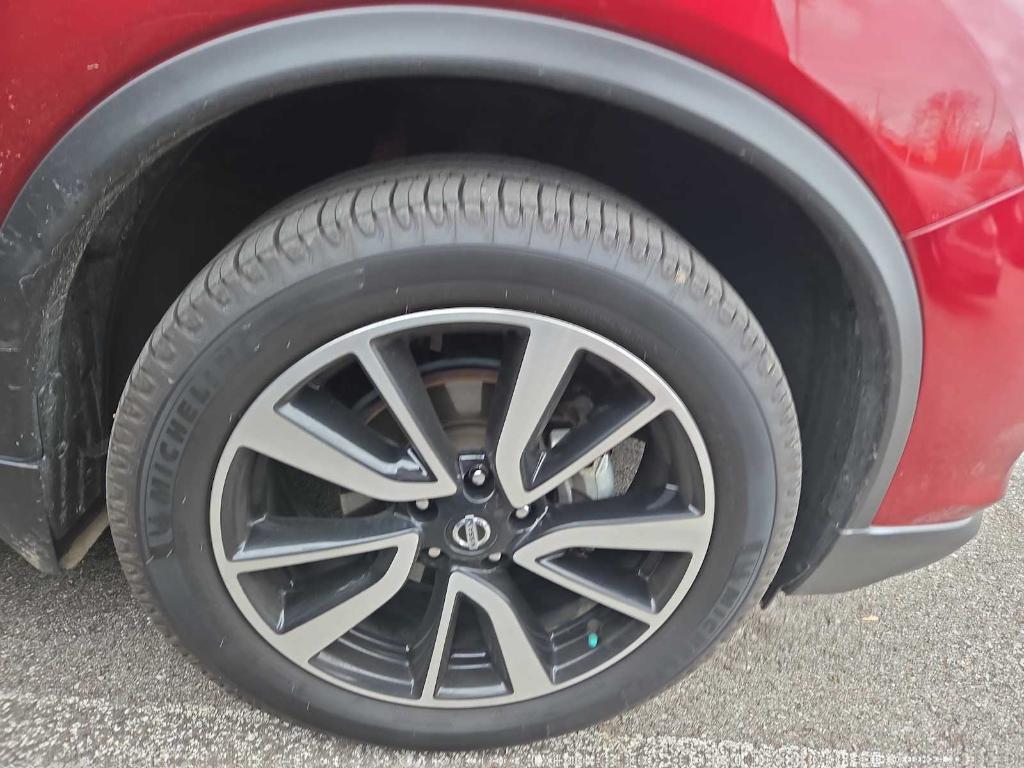 used 2020 Nissan Rogue car, priced at $21,995