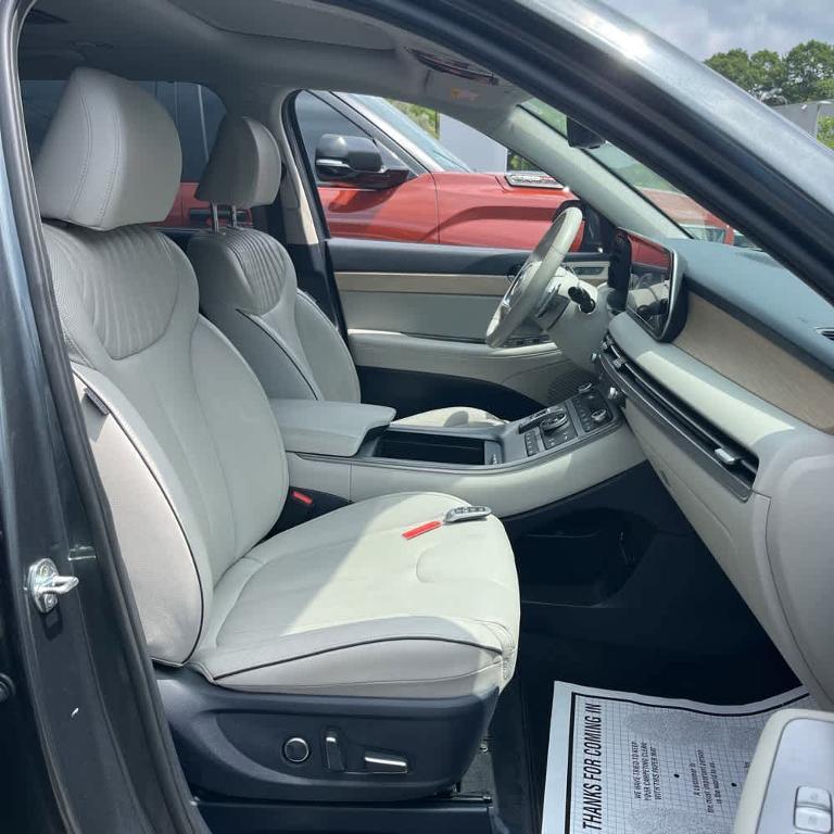 used 2023 Hyundai Palisade car, priced at $36,995