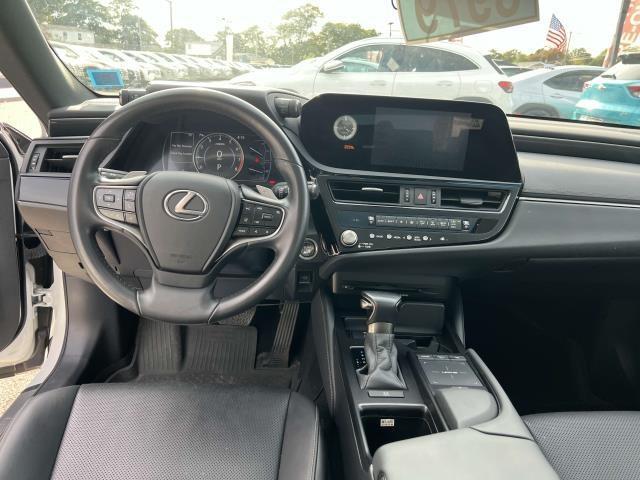 used 2022 Lexus ES 350 car, priced at $31,765